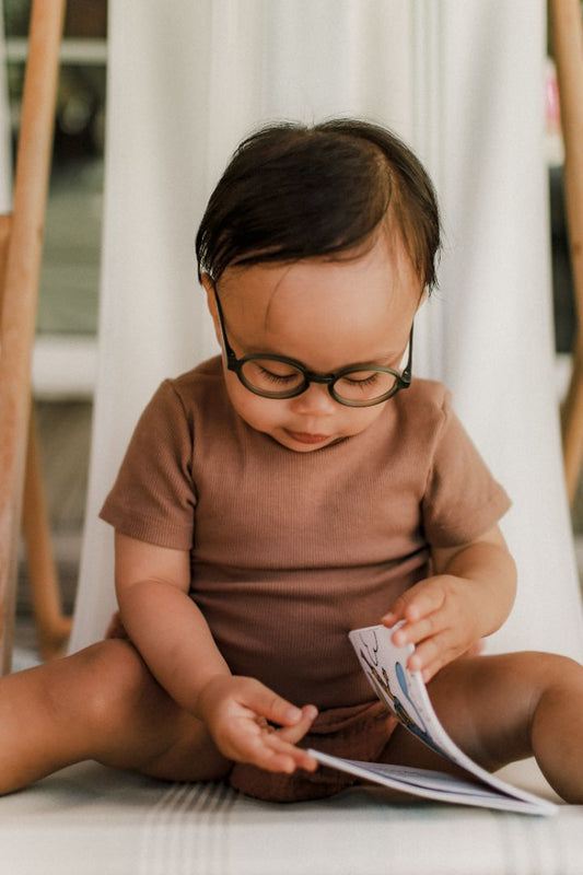 À quel âge un enfant doit-il porter des lunettes ?