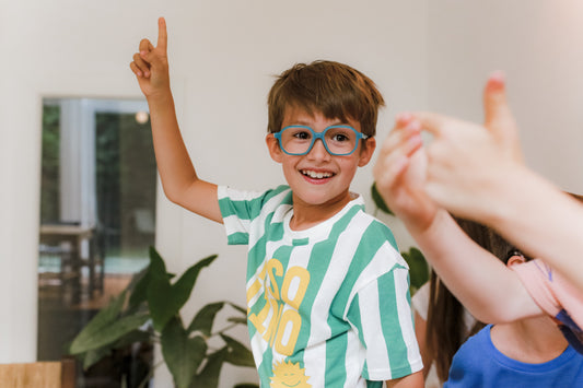 Tendances lunettes enfants 2025 : formes, couleurs et styles